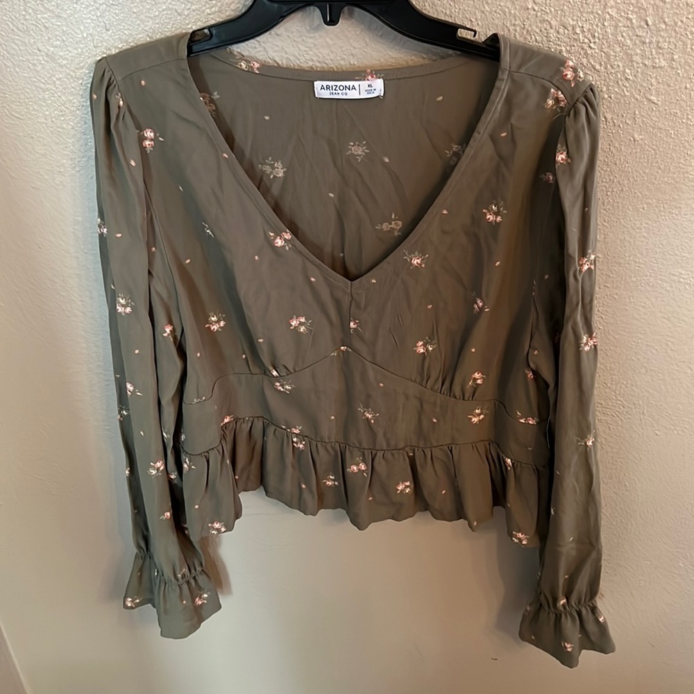 Brand new never worn Arizona light green blouse with pink flowers.